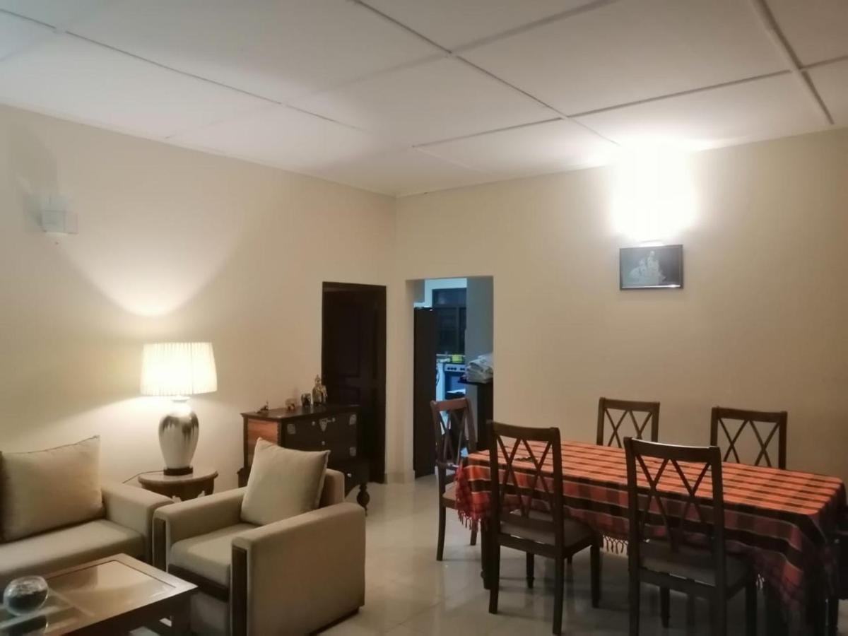 Nalendra Villa - Oceanfront Hikkaduwa Exterior photo